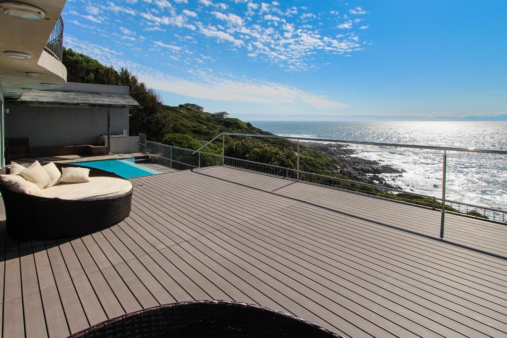 Whale Huys Luxury Oceanfront Eco Villa ハンスバーイ 部屋 写真